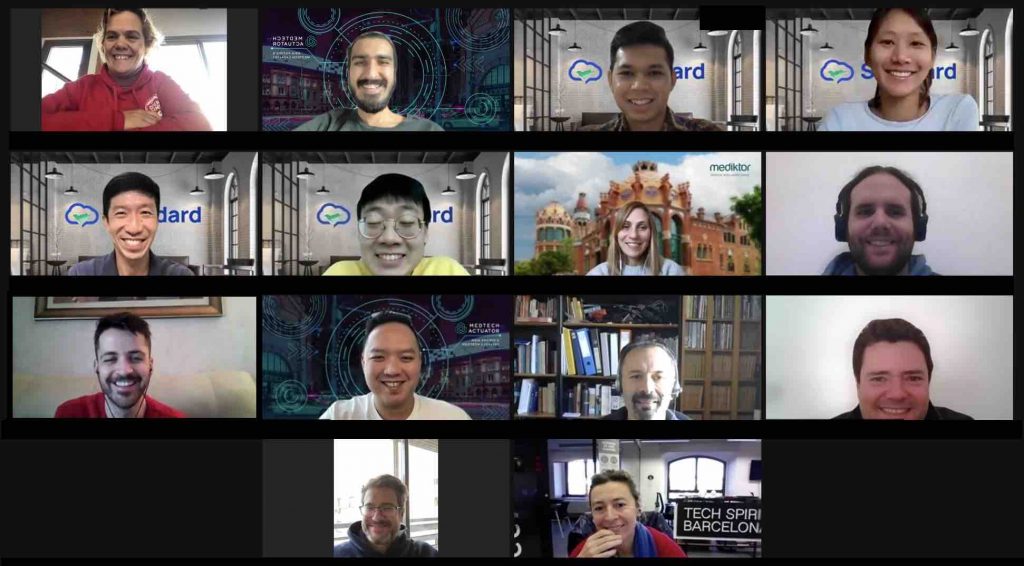 Photo of Desafía Singapore program participants on Zoom call, 2021